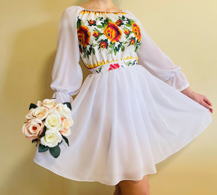Rochie Traditionala stilizata cu motive florale Maria 2 [3]