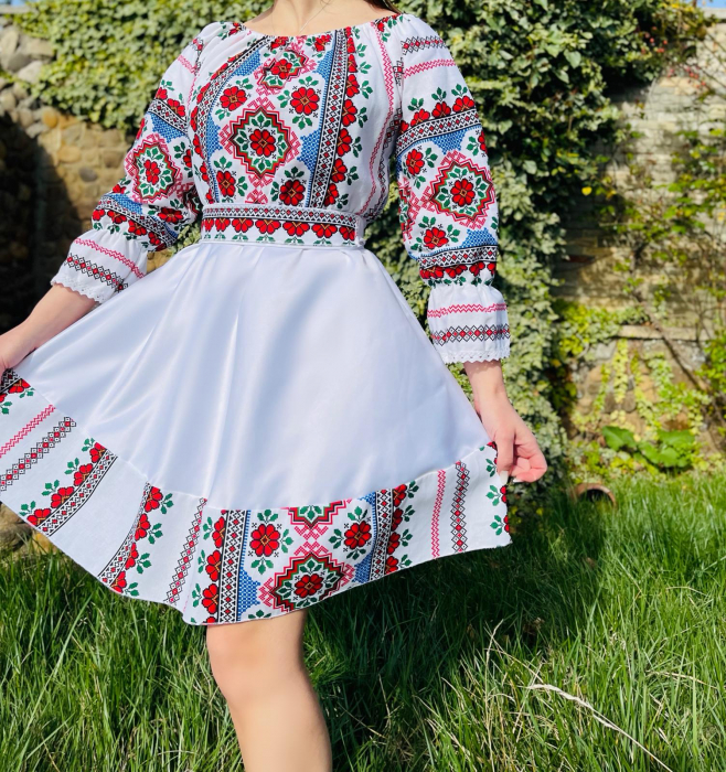 Rochie Traditionala stilizata Leonora [5]