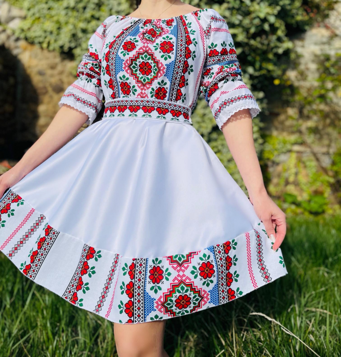 Rochie Traditionala stilizata Leonora [3]