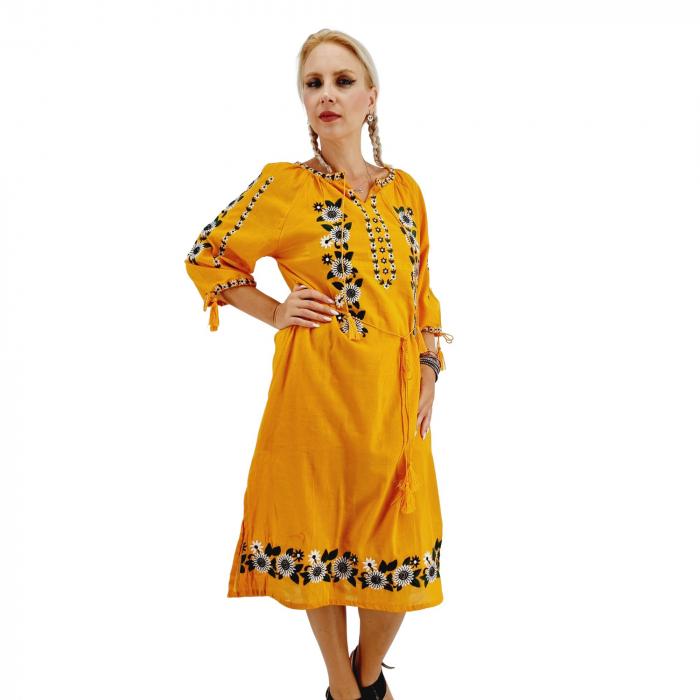 Rochie Traditionala Catalina [3]