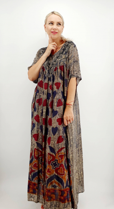 Rochie vaporoasa cu broderie anisoara 9