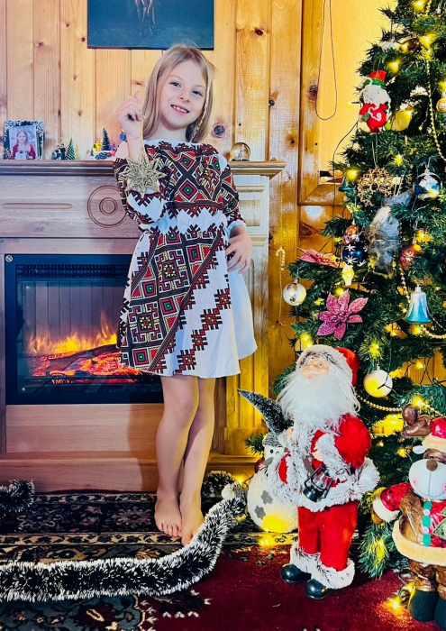 Rochita stilizata cu motive traditionale Laura 16 [21]