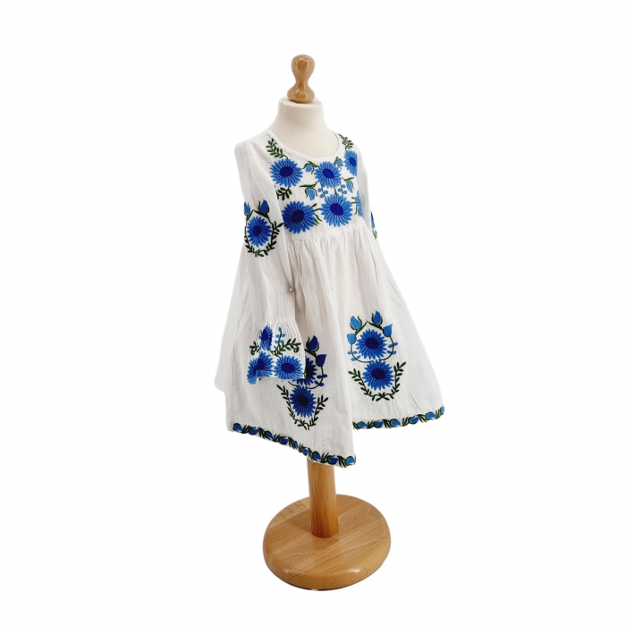 Rochita traditionala elina 6