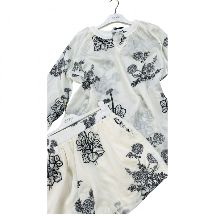 Комплект „Копринени цветя“ - бродирана блуза и шорти [2]