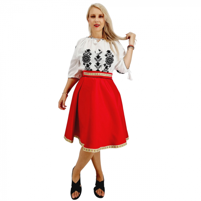 Set stilizat traditional format din ie si fusta 02 [4]