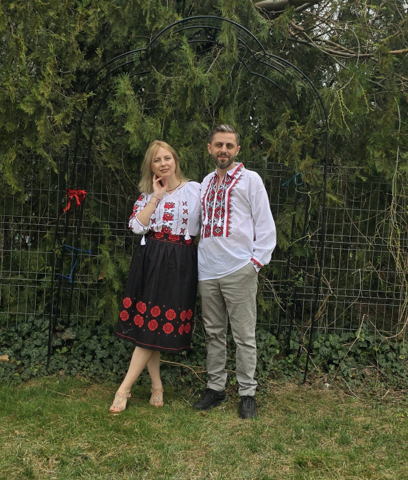 Set Traditional Cuplu 636 Camasi traditionale cu broderie Set Traditional Cuplu 636 Camasi traditionale cu broderie