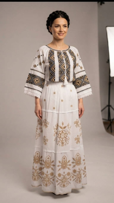 Set traditional format din ie si fusta 113 [2]