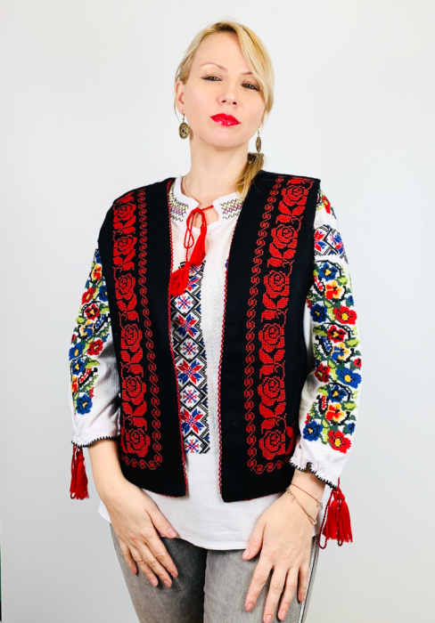 Vesta traditionala stefania