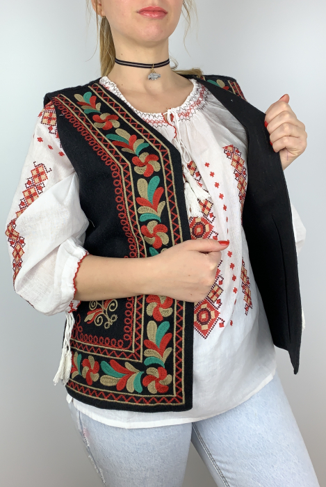 Vesta Traditionala Suzana 7 [2]