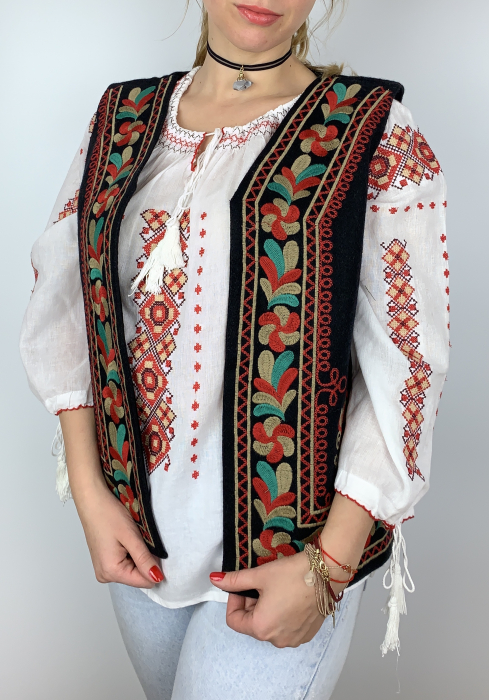 Vesta Traditionala Suzana 7 [4]