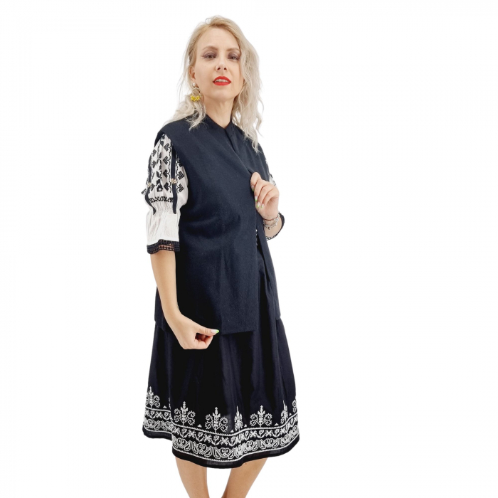 Vesta Neagra simpla [5]