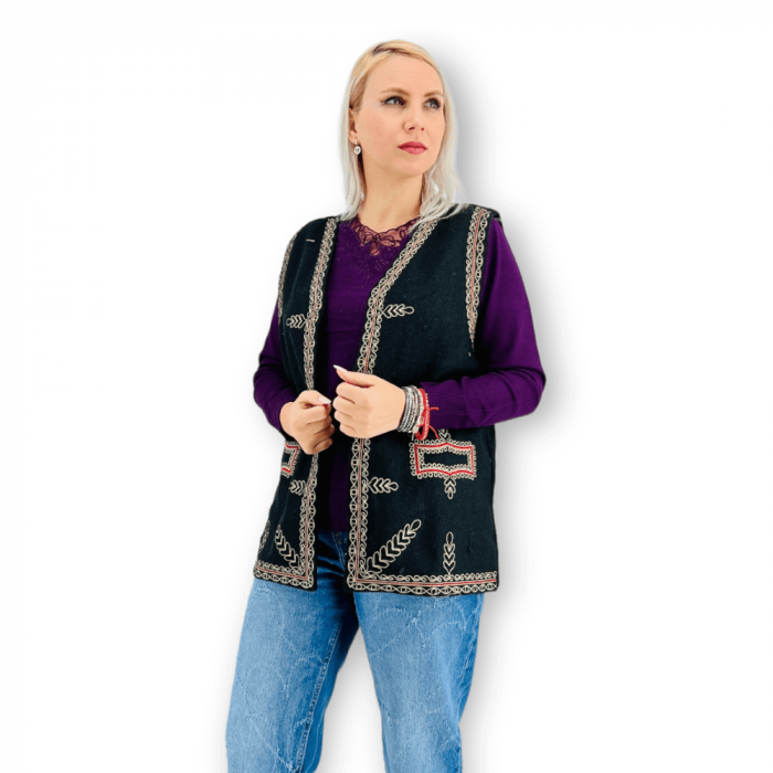 Vesta traditionala Valerica 17 [5]