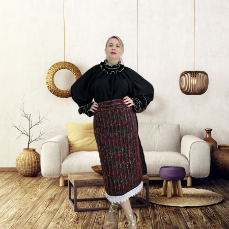 Bluza neagra stilizata traditional Amalia [6]