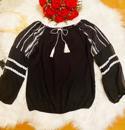 Блузи - Bluza stilizata cu motive traditionale - Margareta 4 (copiază)