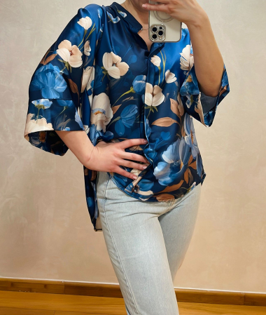 Camasi - Cămașă lejeră din satin cu imprimeu floral – Mărime universală