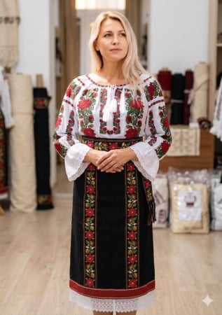 Femei - Catrinta si brau traditionala Isadora