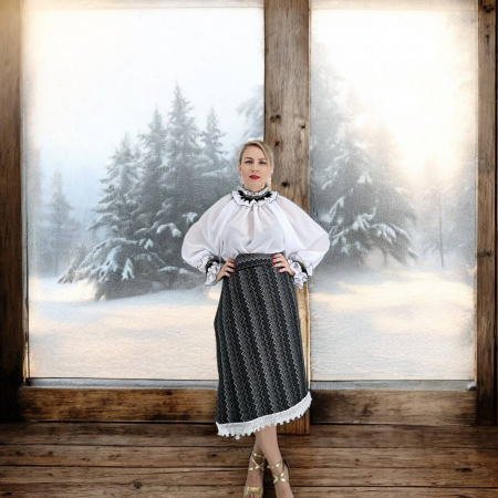 Catrinta si brau traditionala Silvia 3 [2]