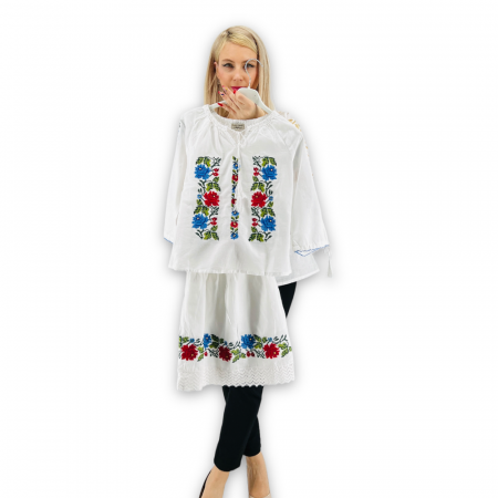 Compleu fete cu broderie Delia 6 [4]