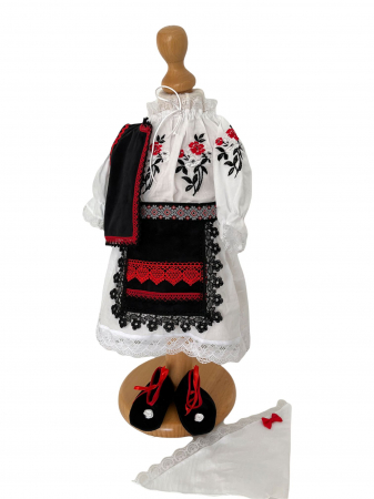 момичета - Costum national fete - Muna 8