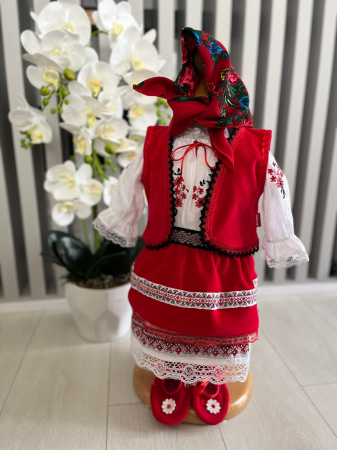 Costum national fetite Mira 10 [3]