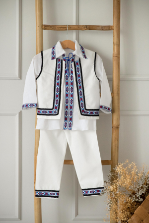Costum National pentru baieti Liviu [1]