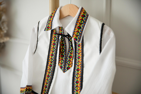 Costum National pentru baieti Liviu 7 [1]