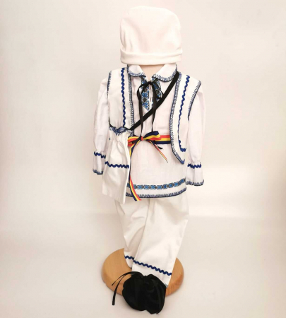 Costum National Victoras 12 [2]