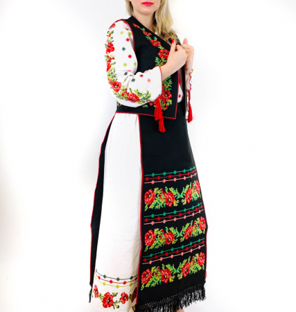 Costum Popular nr 4 - format 5 piese [7]