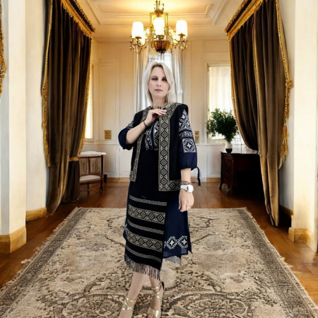 Costum Popular cu broderie traditionala Sidonia [1]