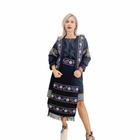 Costum Popular cu broderie traditionala Priscilla 3 [1]