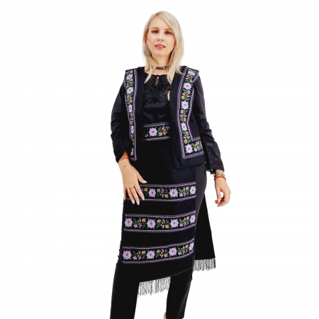 Costume populare - Costum Popular cu broderie traditionala Priscilla 3