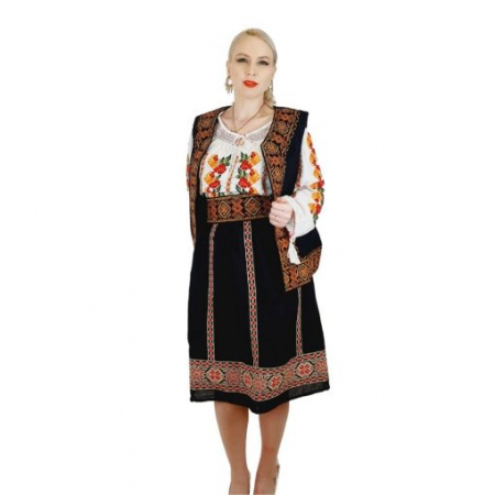 Costum Popular cu broderie traditionala Valentina [4]