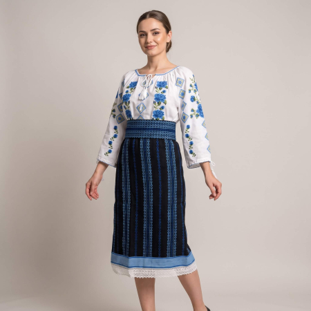 Costume populare - Costum popular format din catrinta , brau si ie - Alexia 3