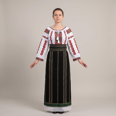 Costume populare - Costum popular format din catrinta , brau si ie - Andreea