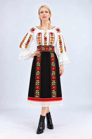 Costume populare - Costum popular format din catrinta , brau si ie - Isadora 2