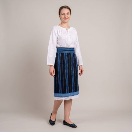 Costume populare - Costum popular format din catrinta , brau si ie - Ramona 4