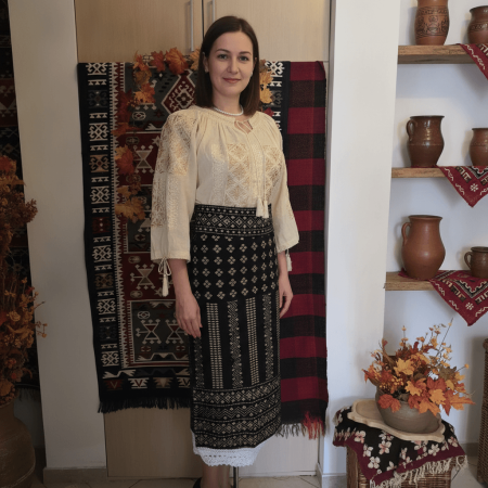 Costume populare - Costum popular format din catrinta , brau si ie - Ramona 6