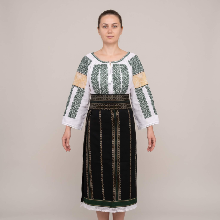 Costume populare - Costum popular format din catrinta , brau si ie - Regina 2