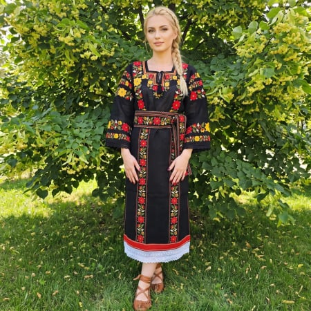 Costume populare - Costum popular format din catrinta , brau si ie - Robertina 3