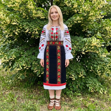 Costume populare - Costum popular format din catrinta , brau si ie - Robertina