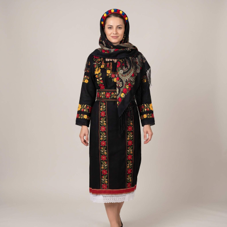 Costum popular format din catrinta , brau si ie - Asha [2]