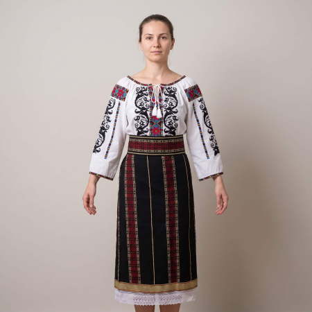 Costume populare - Costum popular format din catrinta , brau si ie - Vanesa