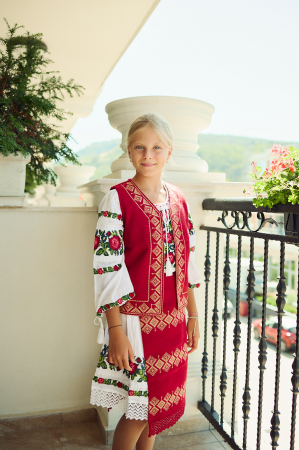 Costum traditional Complet Mira 9 - 3 piese [2]