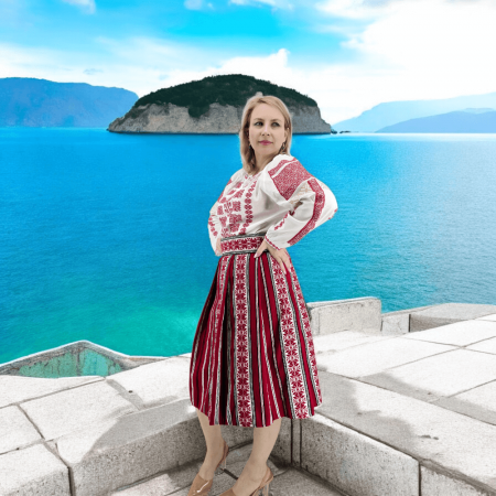 Costum Traditional Dama - Rodica [1]