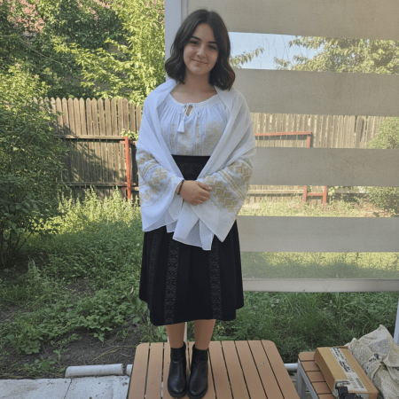 Традиционни костюми - Costum Traditional Dama - Rodica 30