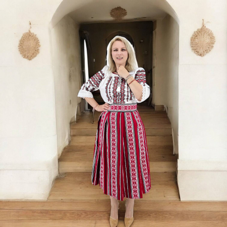 Costum Traditional Dama - Rodica [2]