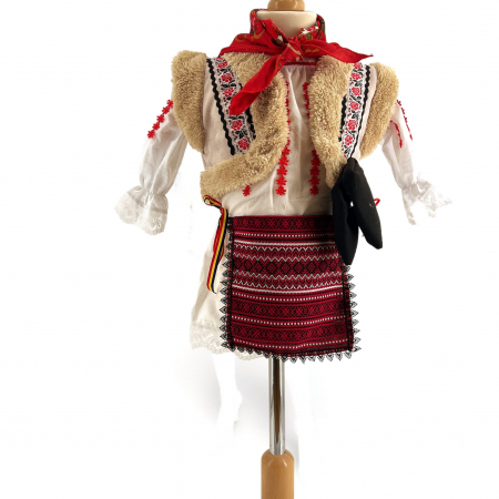 Fetite - Costum Traditional Fetite Bianca 12