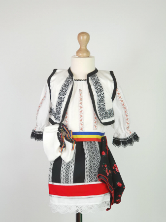 Costum Traditional Fetite Bianca 2 [0]