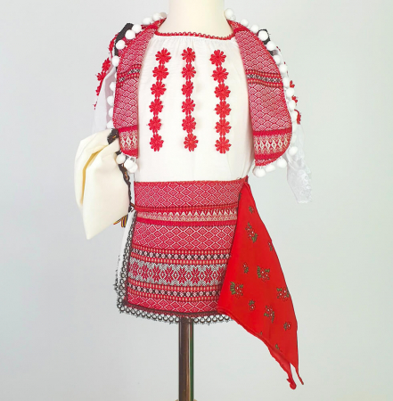 Costum Traditional Fetite Catalina 4 [3]