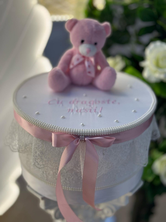 Елегантна кутия за кръщене с розово плюшено мече и фина дантела [2]